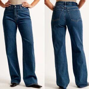 Abercrombie & Fitch Curve Love 90s Relaxed High Rise Jeans Women's 31 / 12 NWT